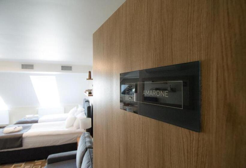 هتل Provincja Winebar & Rooms