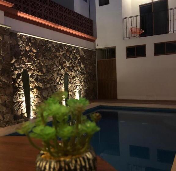 هتل Rosarito