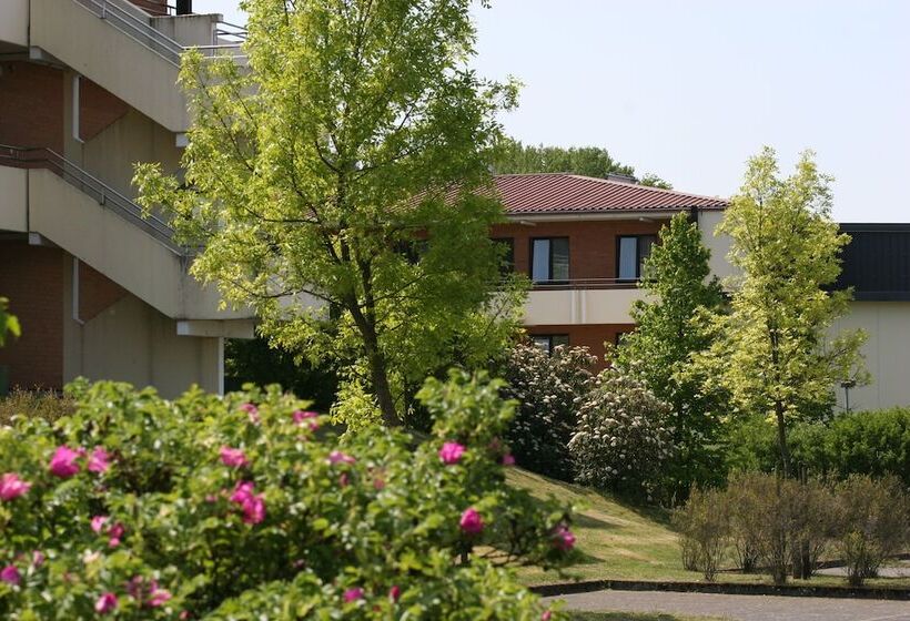 בית מלון כפרי Sportpark