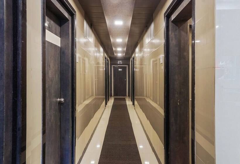 בית מלון כפרי Summer Palace By Oyo Rooms