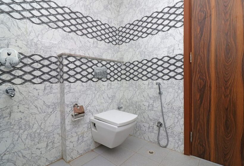 فندق Summer Palace By Oyo Rooms