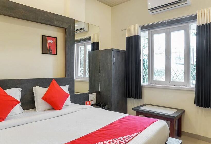 בית מלון כפרי Summer Palace By Oyo Rooms