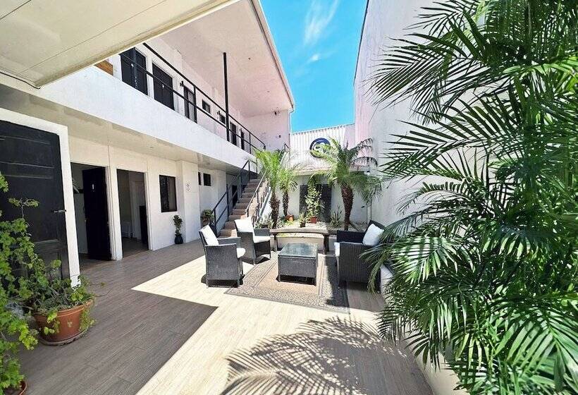 Отель Surf Ranch Tamarindo