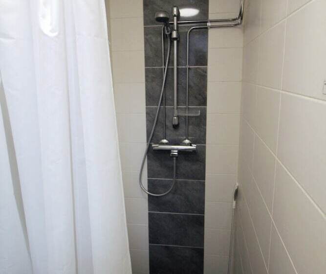 Lauri Historical Log House Manor