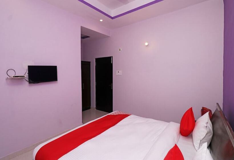 Oyo 24662 Hotel Shanti