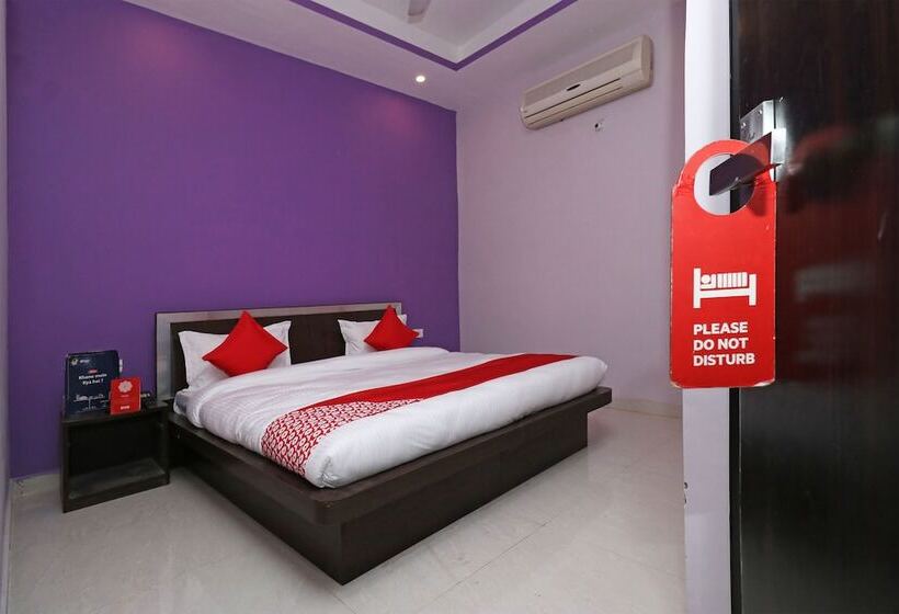 Oyo 24662 Hotel Shanti