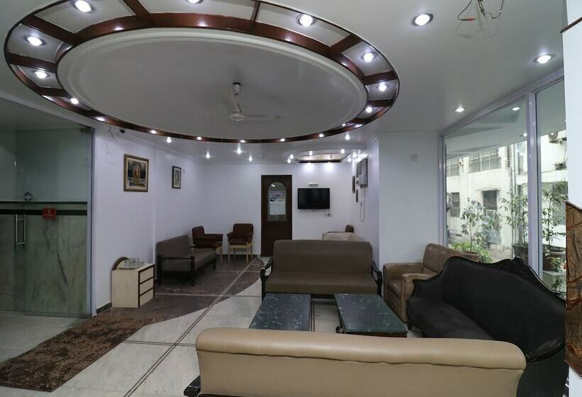 Oyo 27802 Hotel Boom Room