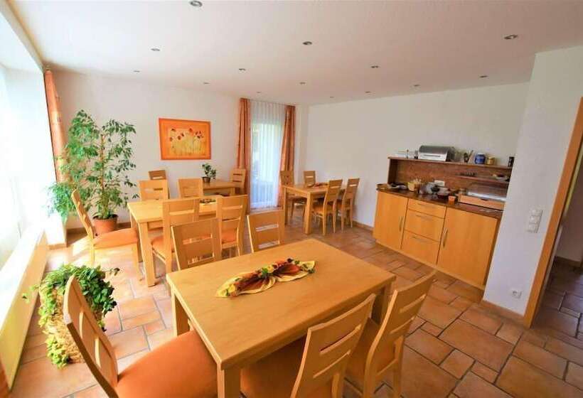 פנסיון Gästehaus Jäger