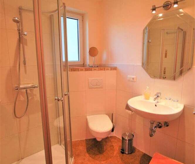 ペンション Gästehaus Jäger