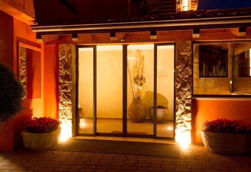 酒店 La Gardenia & Villa Oleandra