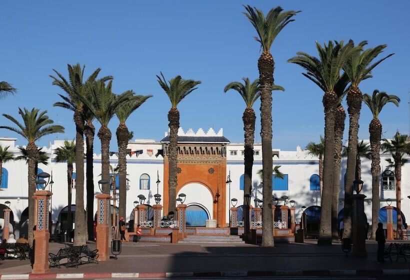 ריאדים Sultana Larache