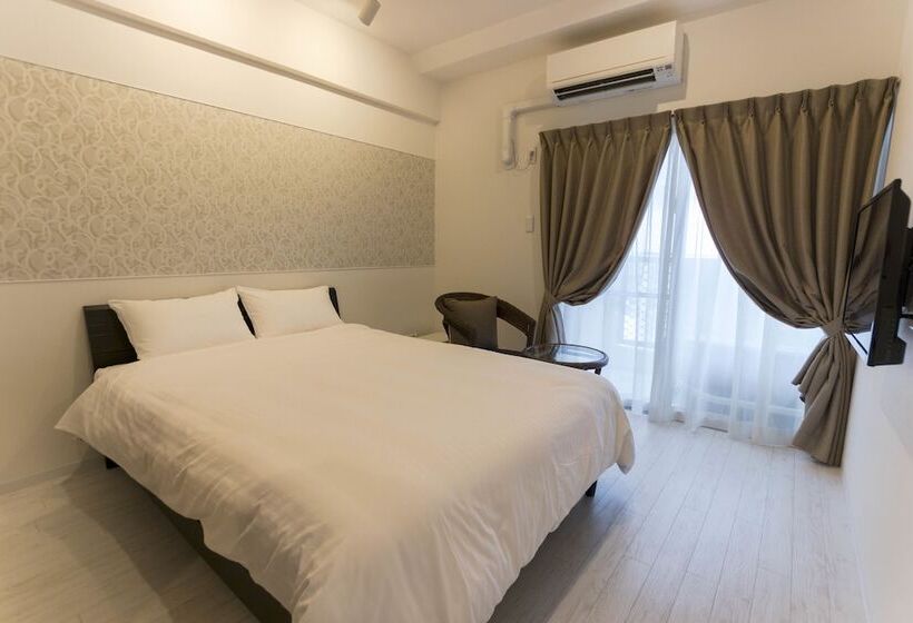 Y‘ Rise To Hotel Itoman