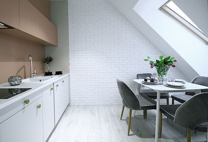 Absyntapart   Bulwar Staromiejski