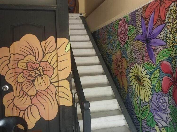 هاستل Dormitelsph Ust