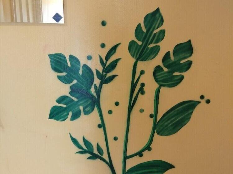 هاستل Dormitelsph Ust