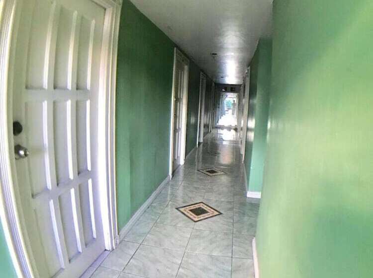 هاستل Dormitelsph Ust