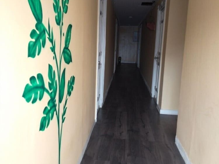 هاستل Dormitelsph Ust