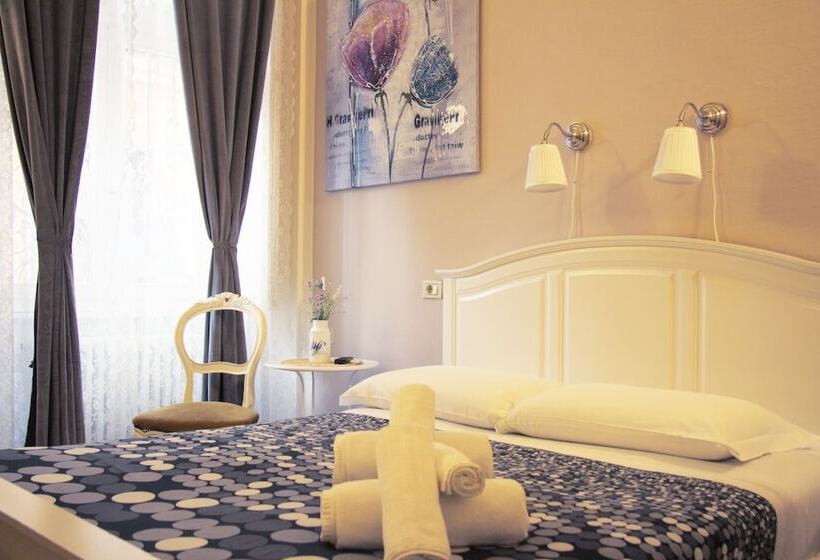 7 Archi Bed & Breakfast