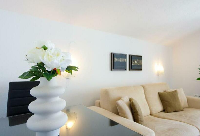 Apartments Beach Side Brela