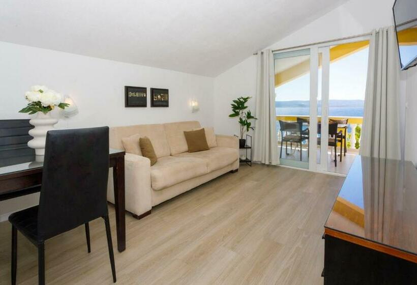 Apartments Beach Side Brela