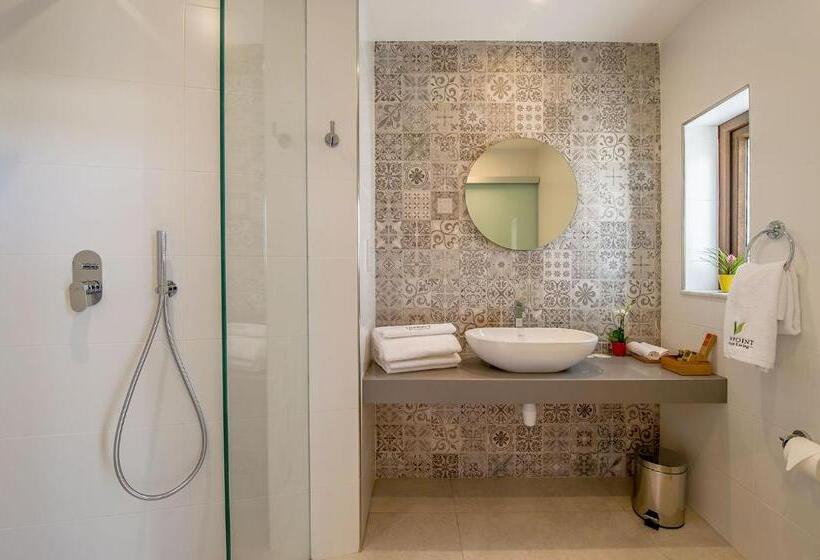 تختخواب و صبحانه Viewpoint Boutique Living