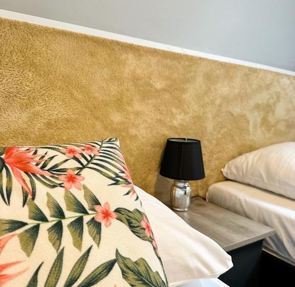 Expolis Residence   City Center Mtp Targi   24h #betterthanyourex