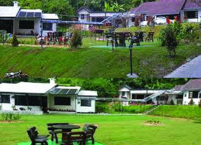 Garden Guest House   Hostel