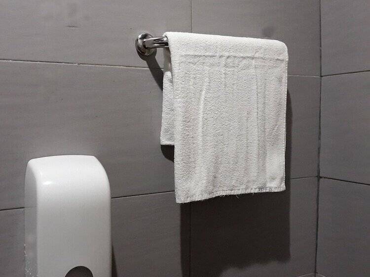 Garden Guest House   Hostel