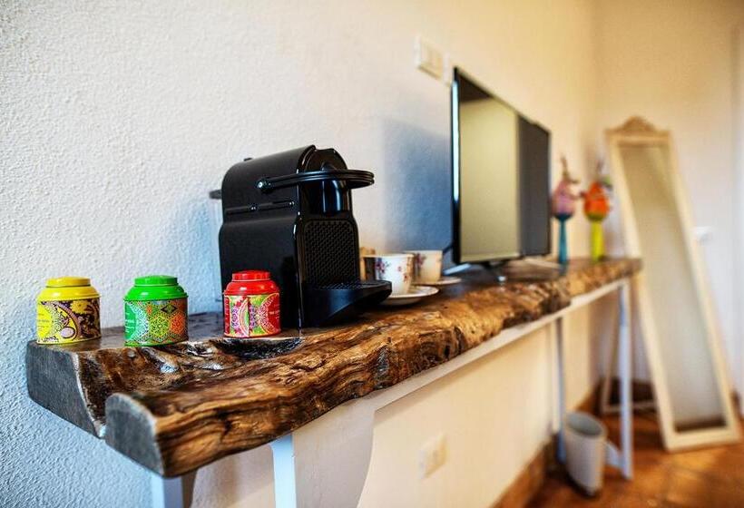 客栈  Borgo Rosso Di Sera Resort