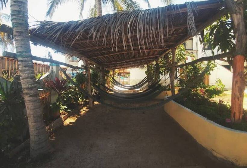 Hostal Brisas Del Mar