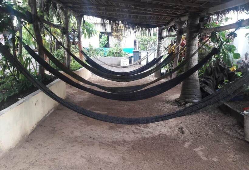 Hostal Brisas Del Mar