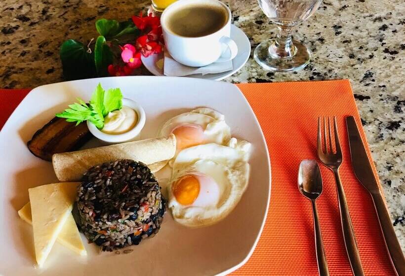 مسافرخانه Whitehouse Bed And Breakfast