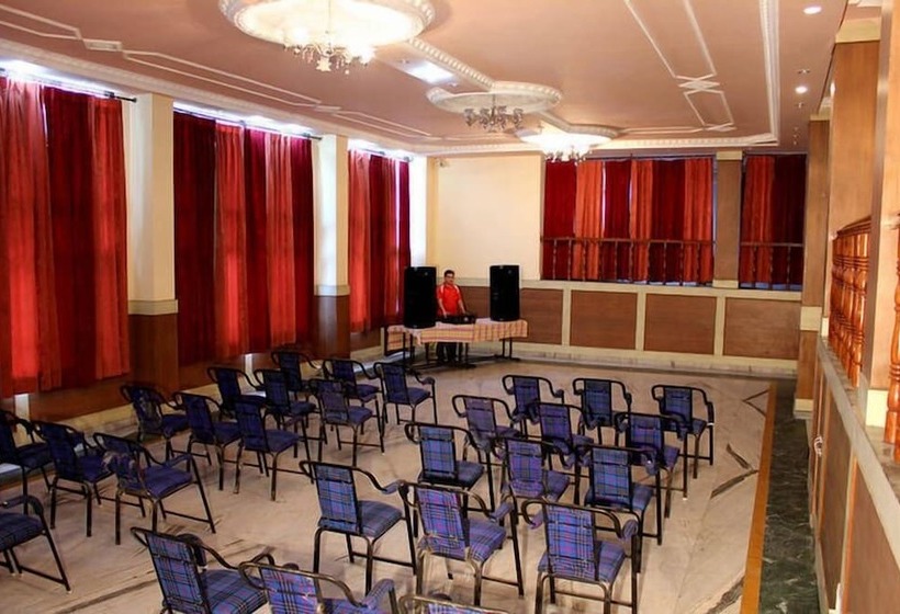 Отель Adb Rooms Falcon Crest