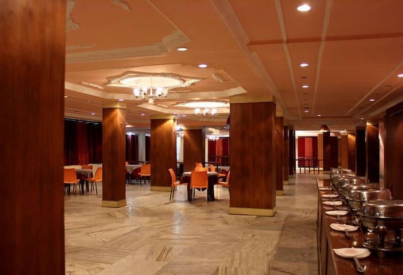 Отель Adb Rooms Falcon Crest