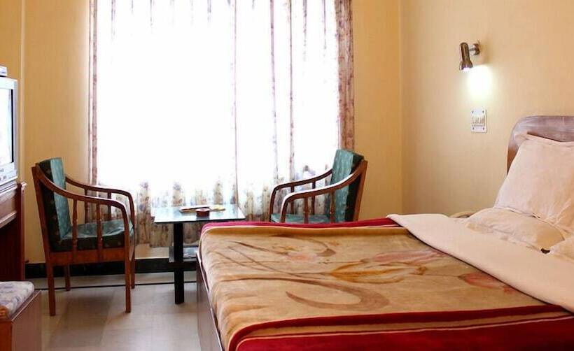 Отель Adb Rooms Falcon Crest