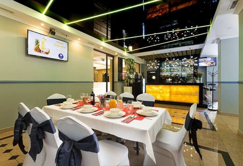 هتل Akacja Medical Resort