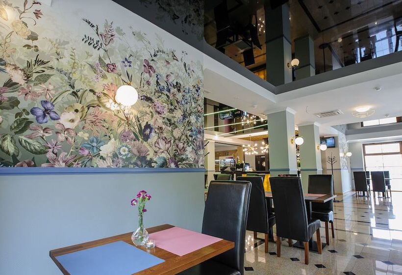 هتل Akacja Medical Resort