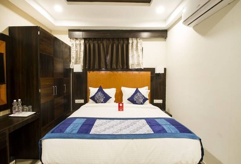 هتل Collection O Park Heights Banjara Hills Near Gvk One Mall