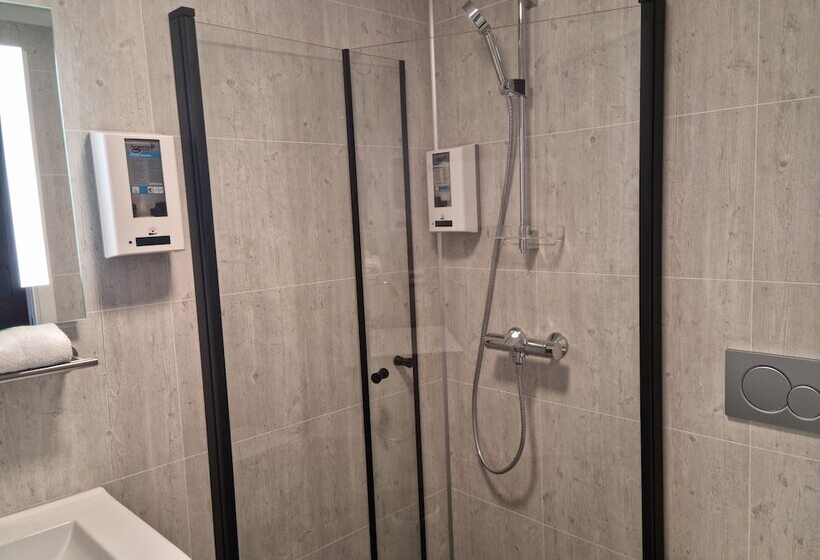 Отель Dovregubbens Hall