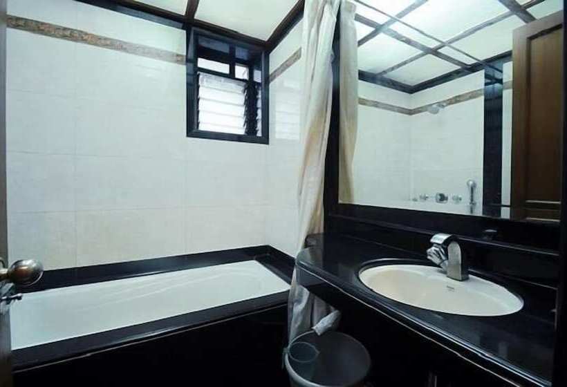 Hotel Dwaraka Residency