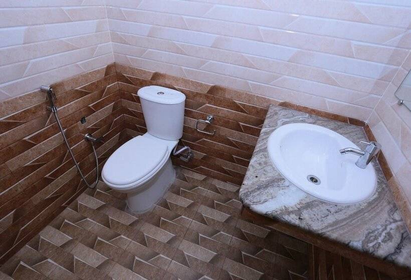 هتل Prince Palace