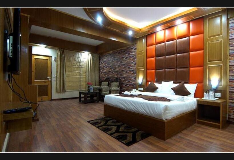 فندق Grand Krisa Resort & Spa , Manali