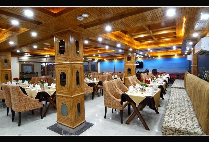 فندق Grand Krisa Resort & Spa , Manali