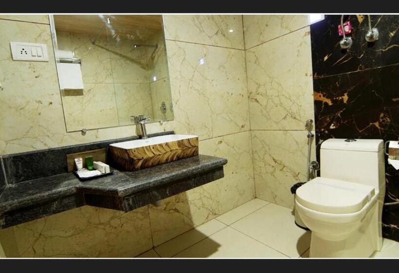 فندق Grand Krisa Resort & Spa , Manali