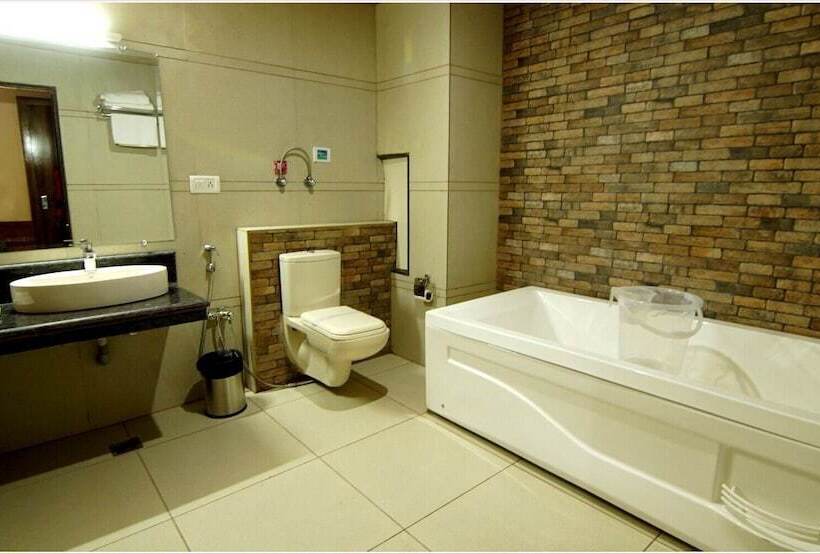 فندق Grand Krisa Resort & Spa , Manali