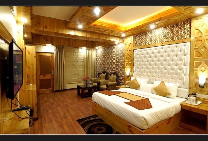 فندق Grand Krisa Resort & Spa , Manali