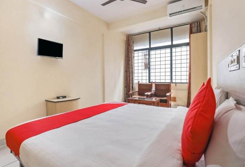 ホテル Hindustan By Oyo Rooms