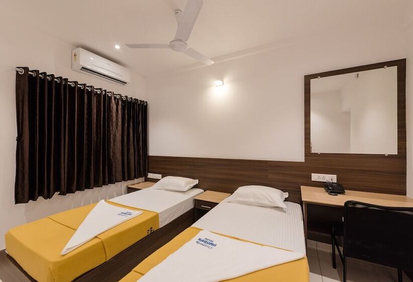 Отель Karuna Residency