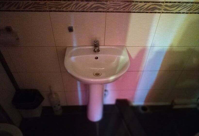 בית מלון כפרי Lira