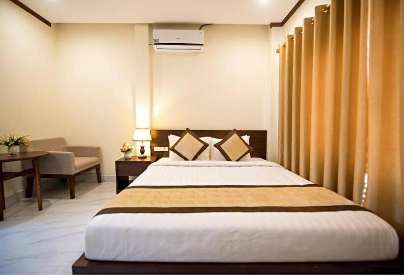 هتل Premier Vang Vieng